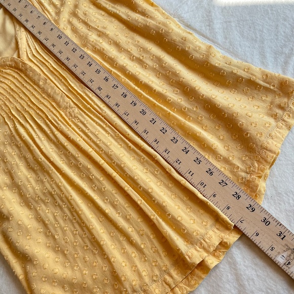 Softsurroundings Seaside Inspired Offshore Tunic Top Swiss Dot Golden Haze (T1) - Picture 14 of 15